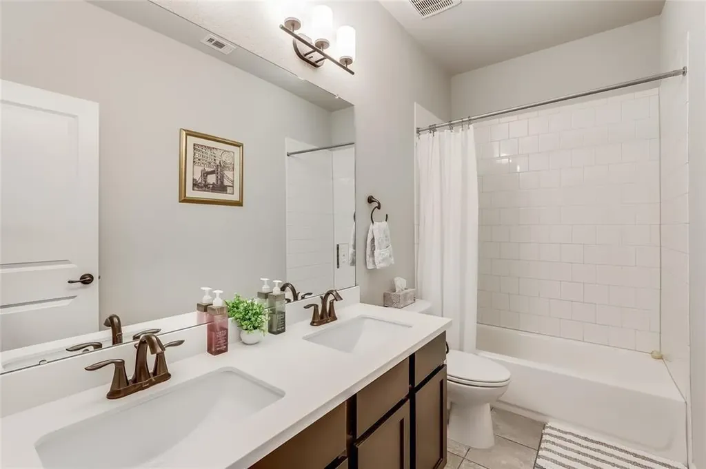 1821 Muhly Bush Bend Leander TX 78641