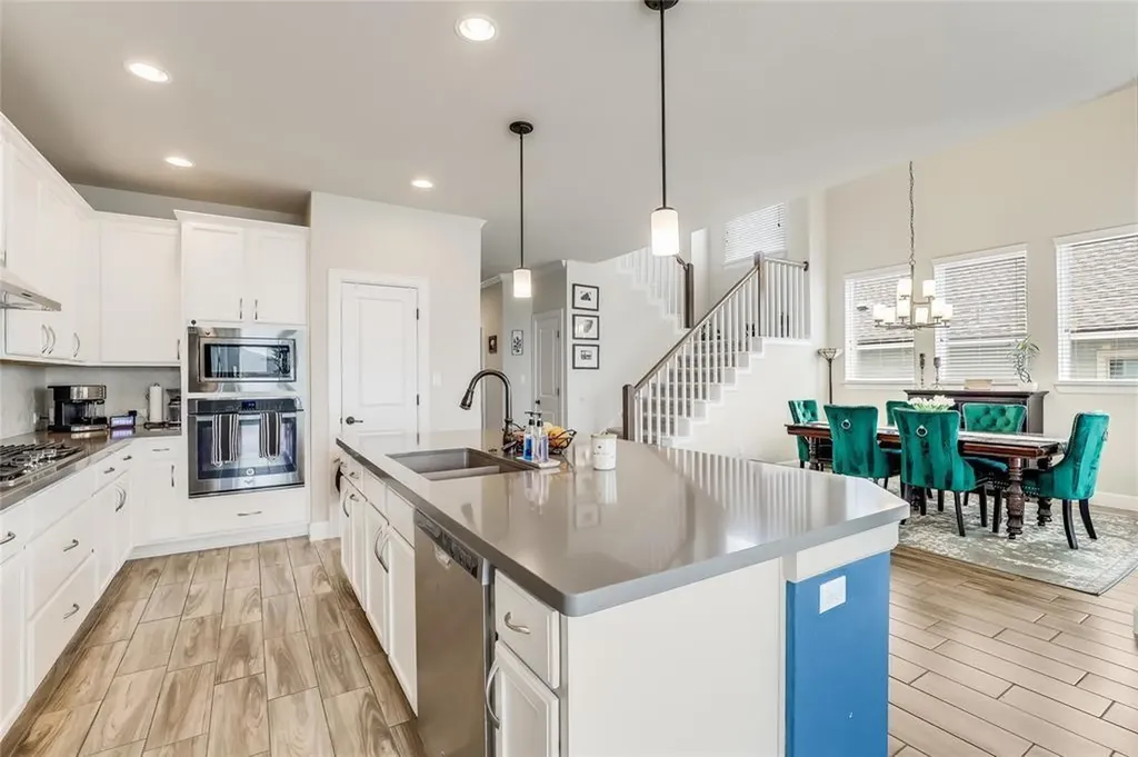 1821 Muhly Bush Bend Leander TX 78641