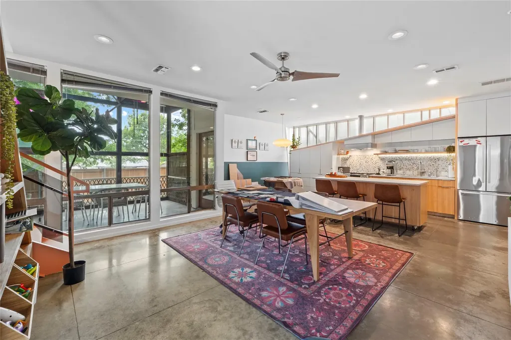 5409 Woodrow Avenue Austin TX 78756