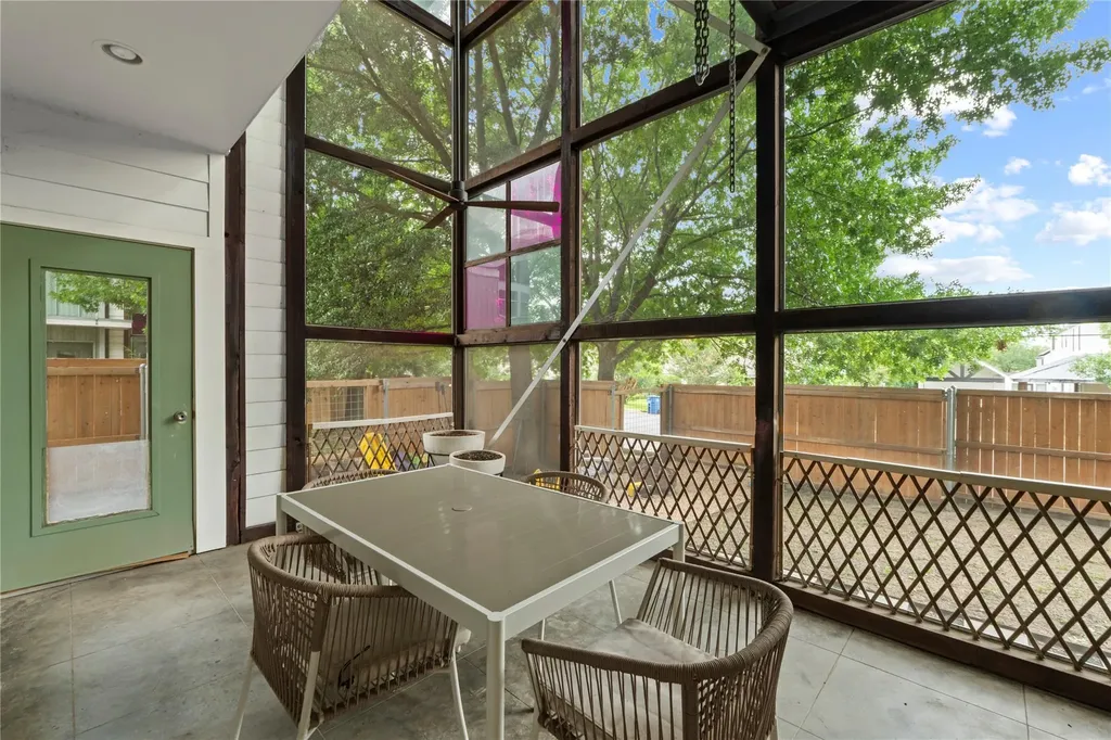 5409 Woodrow Avenue Austin TX 78756