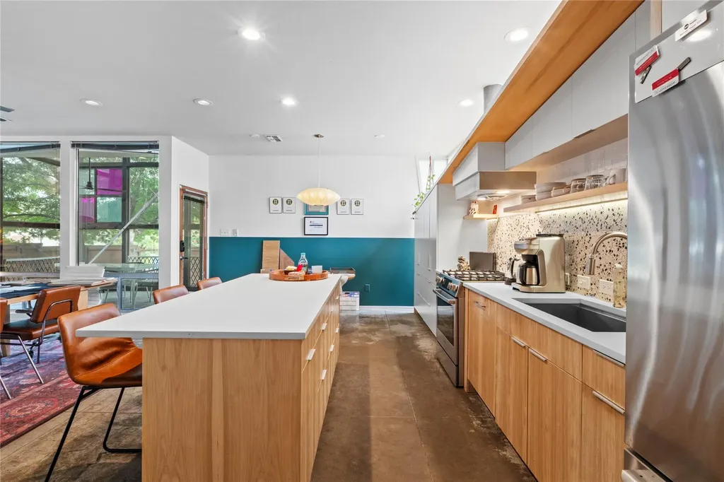 5409 Woodrow Avenue Austin TX 78756