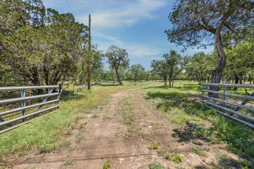 16043 Pool Canyon Road Austin TX 78734