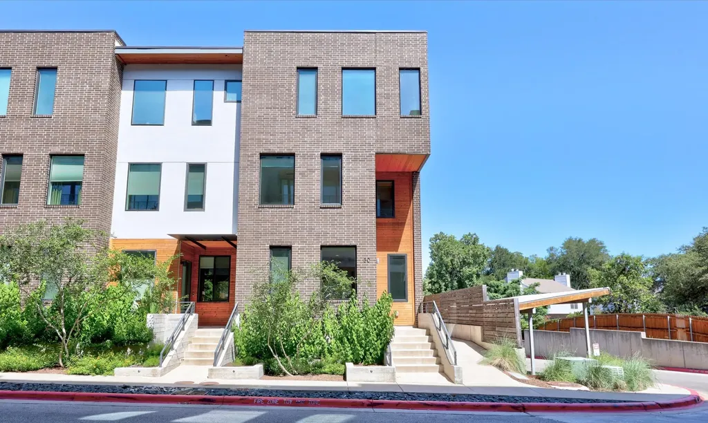 900 S 2nd Street Austin TX 78704