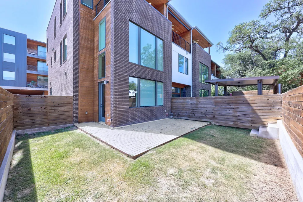 900 S 2nd Street Austin TX 78704