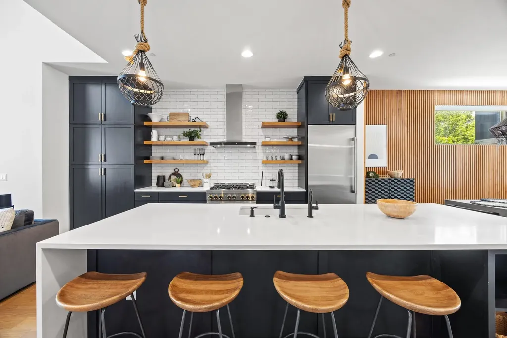 900 S 2nd Street Austin TX 78704