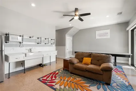 926 Scenic Loop Kingsland TX 78639
