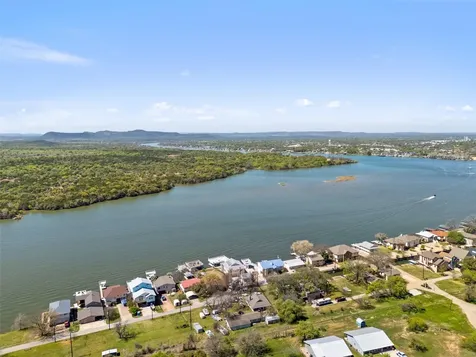 926 Scenic Loop Kingsland TX 78639