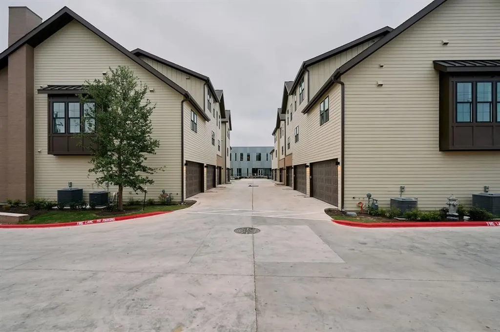 2209 Woodland Avenue Austin TX 78741