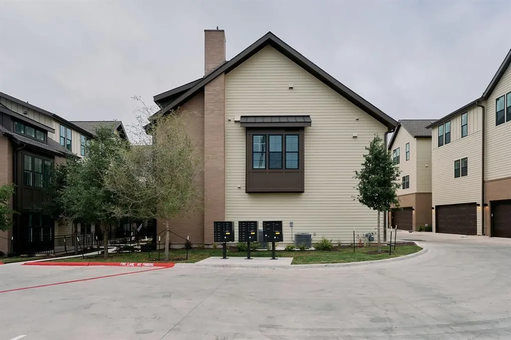 2209 Woodland Avenue Austin TX 78741