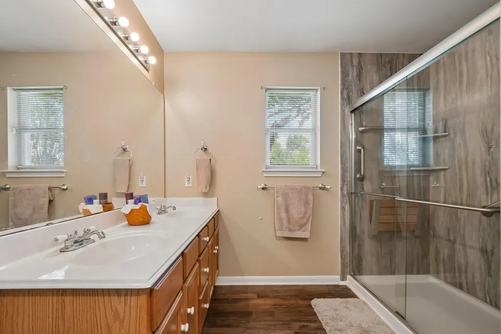 916 Moon Glow Drive Leander TX 78641