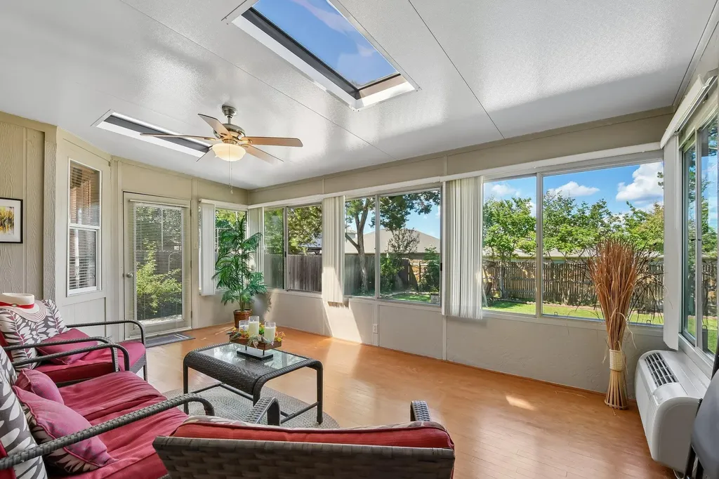 916 Moon Glow Drive Leander TX 78641