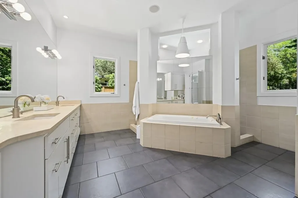 3712 Meredith Street Austin TX 78703