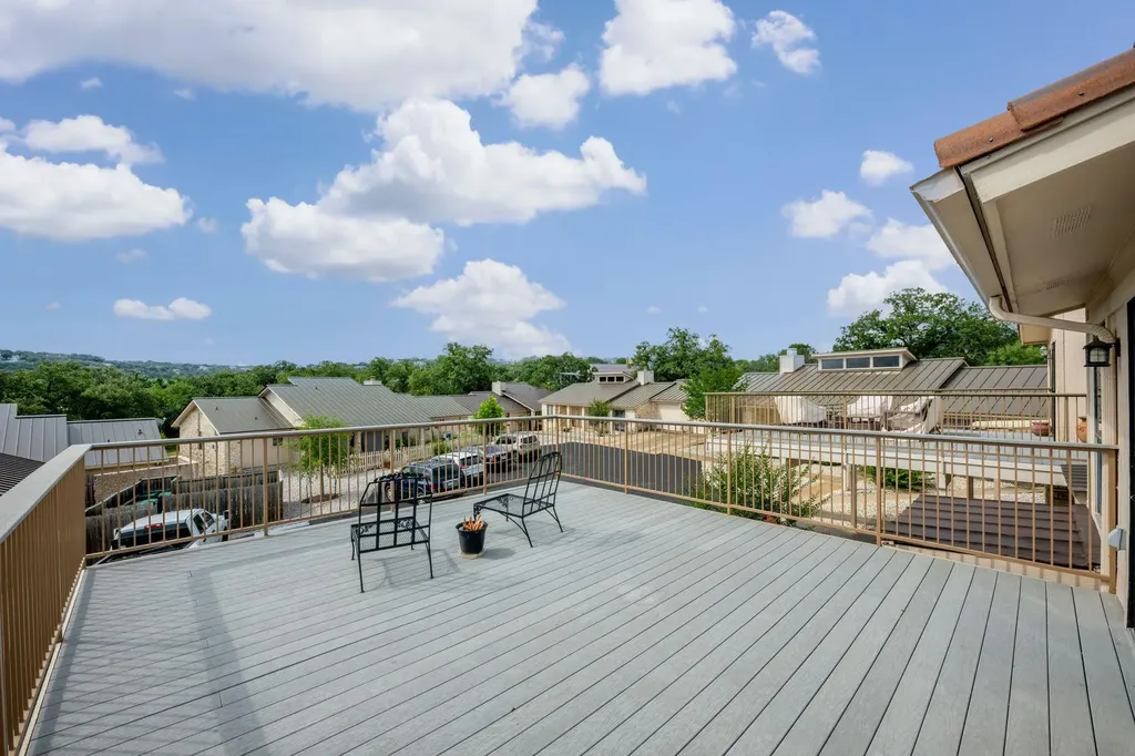 105 Star Horseshoe Bay TX 78657