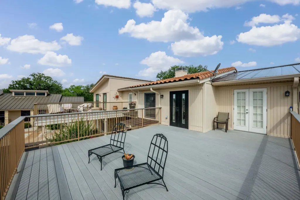 105 Star Horseshoe Bay TX 78657