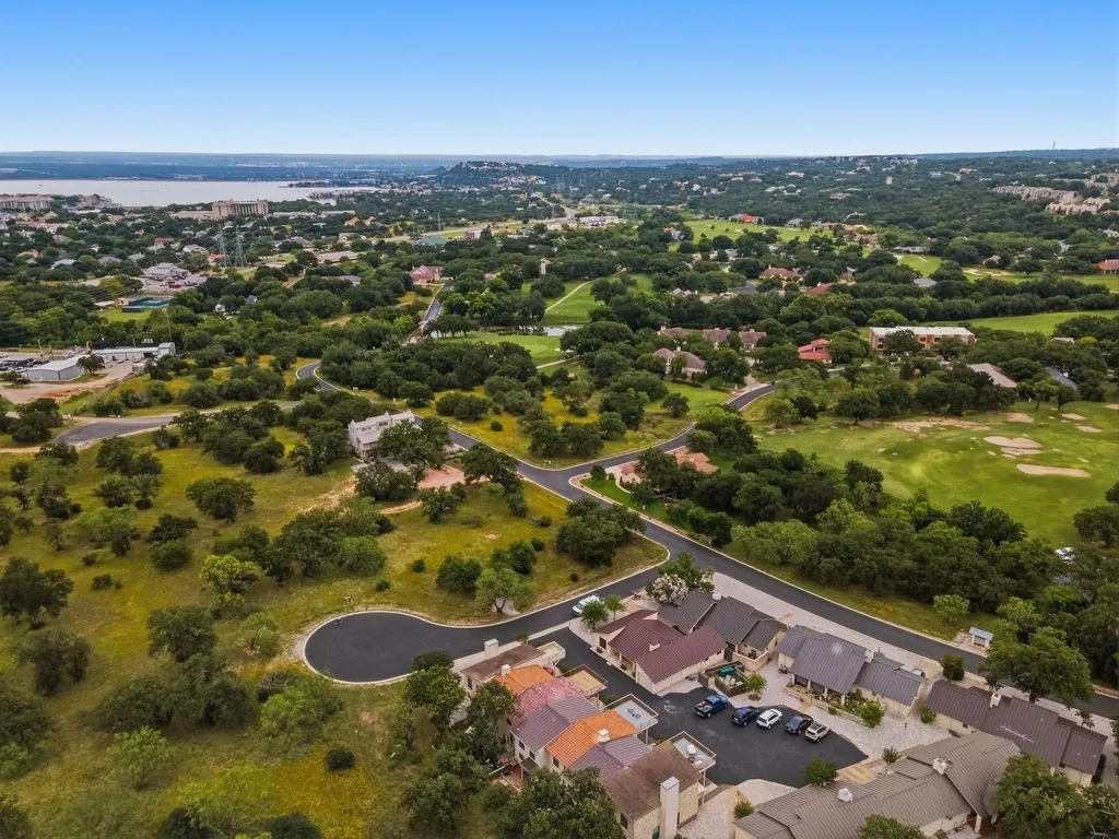 105 Star Horseshoe Bay TX 78657