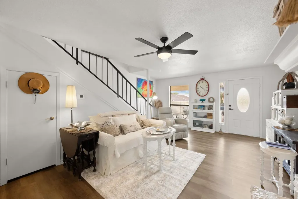 105 Star Horseshoe Bay TX 78657