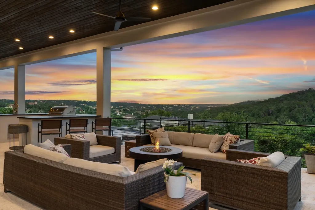 821 Laughing Dog Court Leander TX 78641