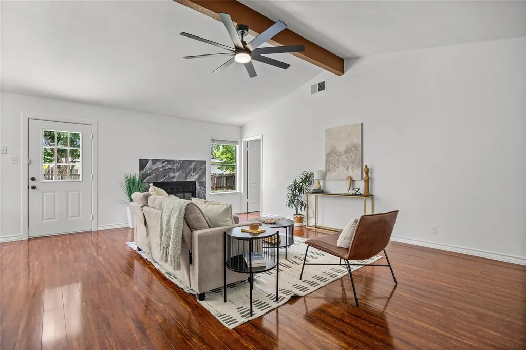 1806 Krizan Avenue Austin TX 78727