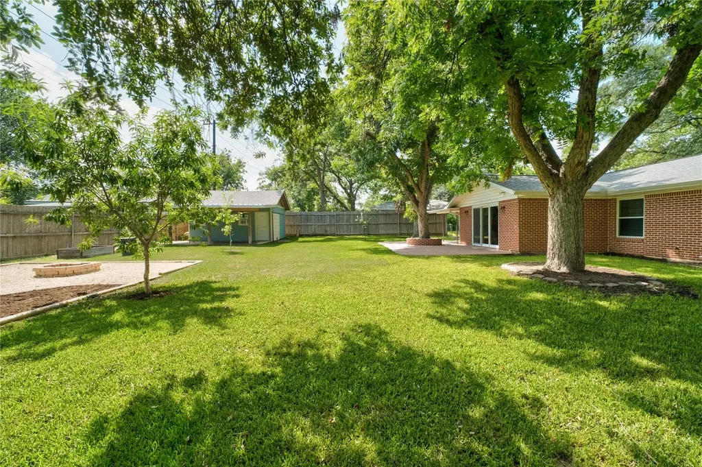 811 Newport Avenue Austin TX 78753