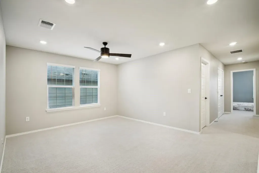7102 Summer Tanager Drive Austin TX 78744