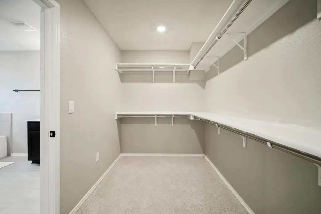 7102 Summer Tanager Drive Austin TX 78744