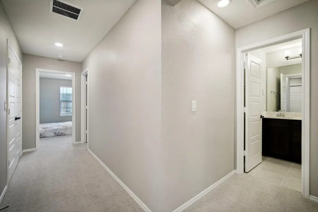 7102 Summer Tanager Drive Austin TX 78744