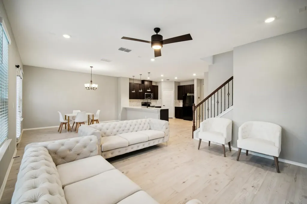 7102 Summer Tanager Drive Austin TX 78744