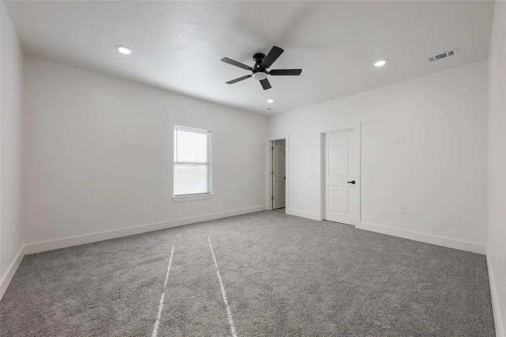 195 Bianca Circle Del Valle TX 78617