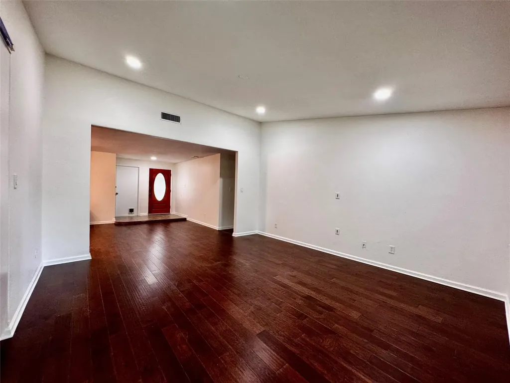 5109 Fort Mason Drive Austin TX 78745