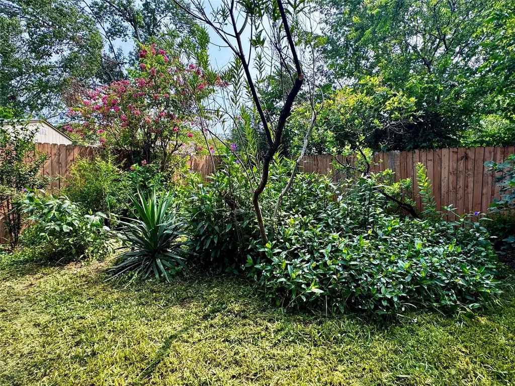 5109 Fort Mason Drive Austin TX 78745