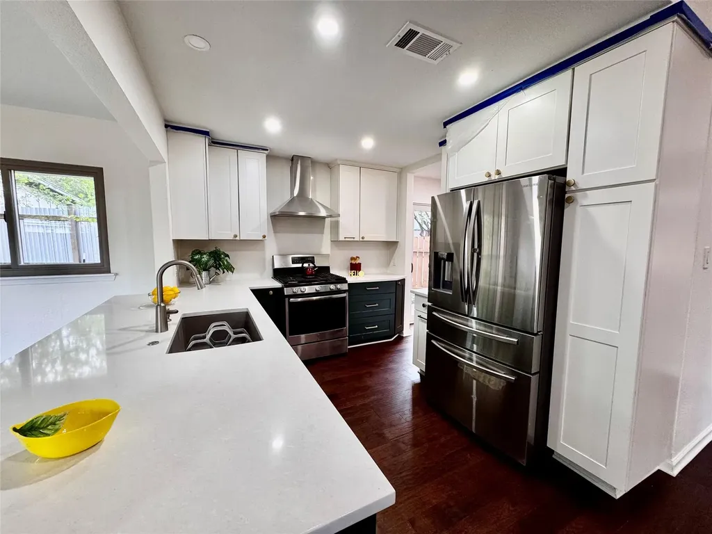 5109 Fort Mason Drive Austin TX 78745