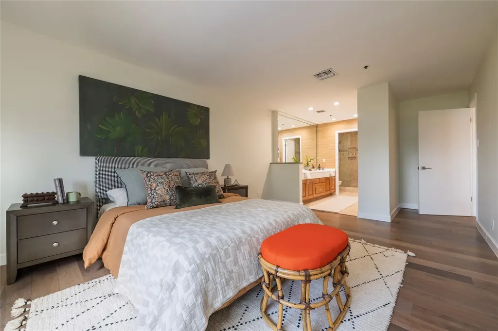 40 N Interstate 35 Austin TX 78701
