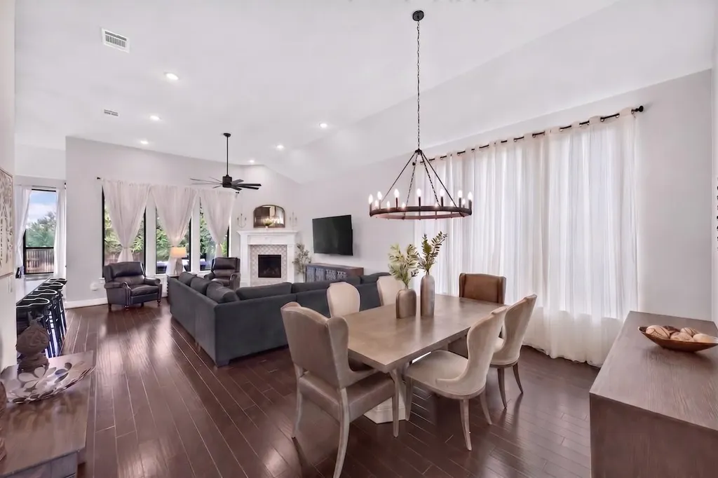 272 Egret Lane Austin TX 78737