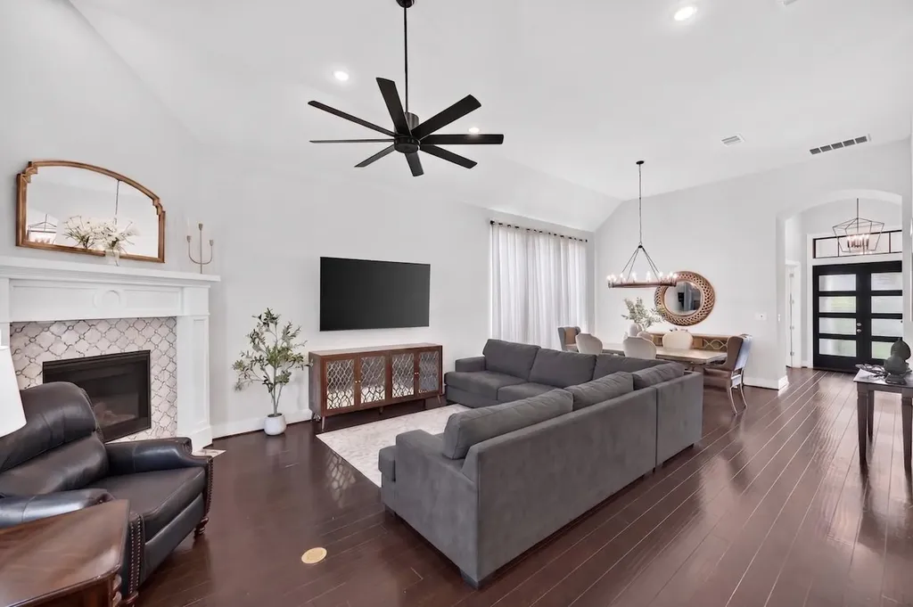 272 Egret Lane Austin TX 78737