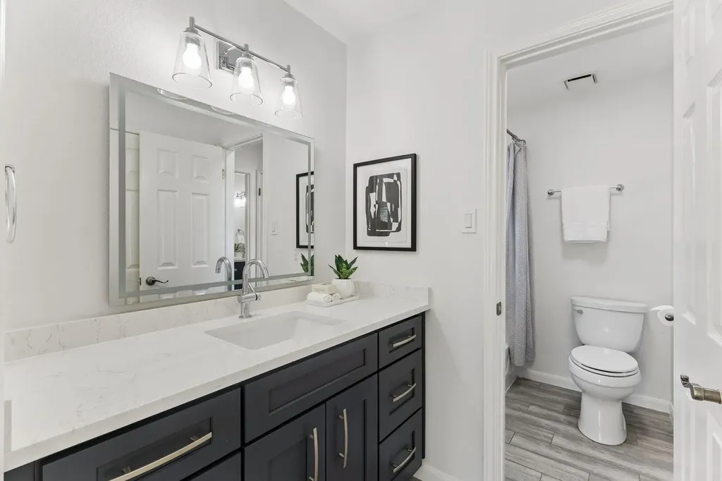 6557 Needham Lane Austin TX 78739