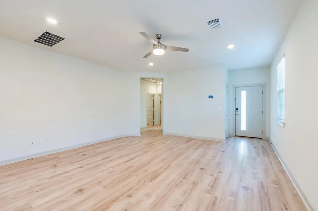 10801 Meris Lane Austin TX 78754