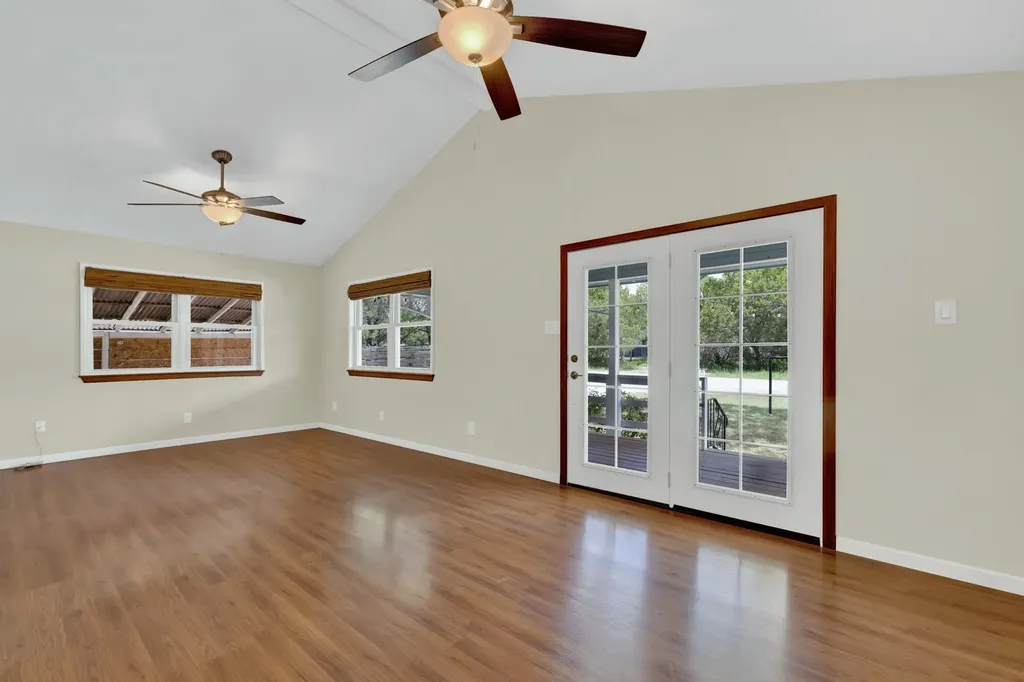 1685 Lakeview Drive Canyon Lake TX 78133