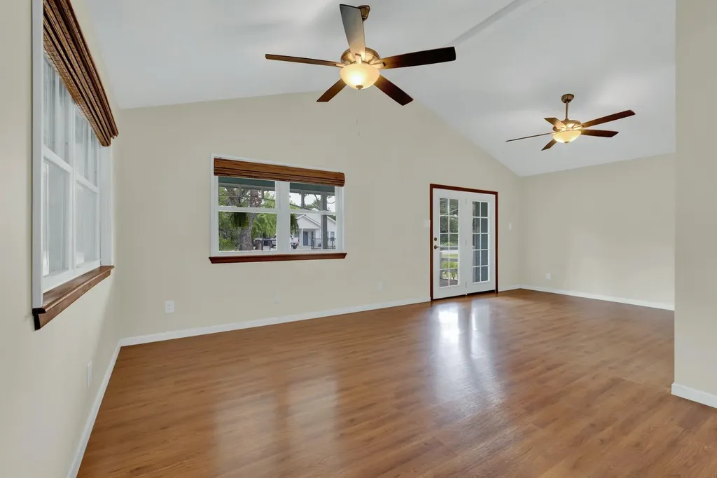 1685 Lakeview Drive Canyon Lake TX 78133