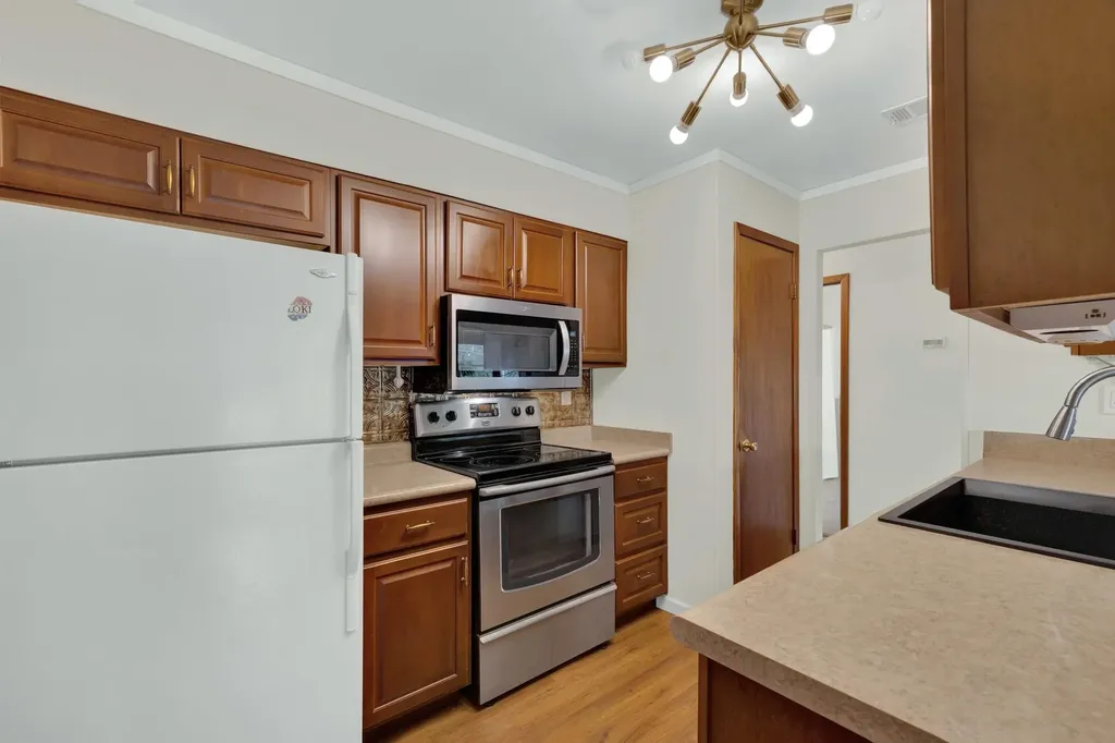 1685 Lakeview Drive Canyon Lake TX 78133