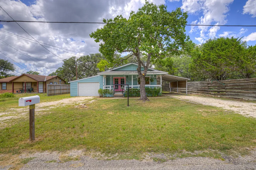 1685 Lakeview Drive Canyon Lake TX 78133