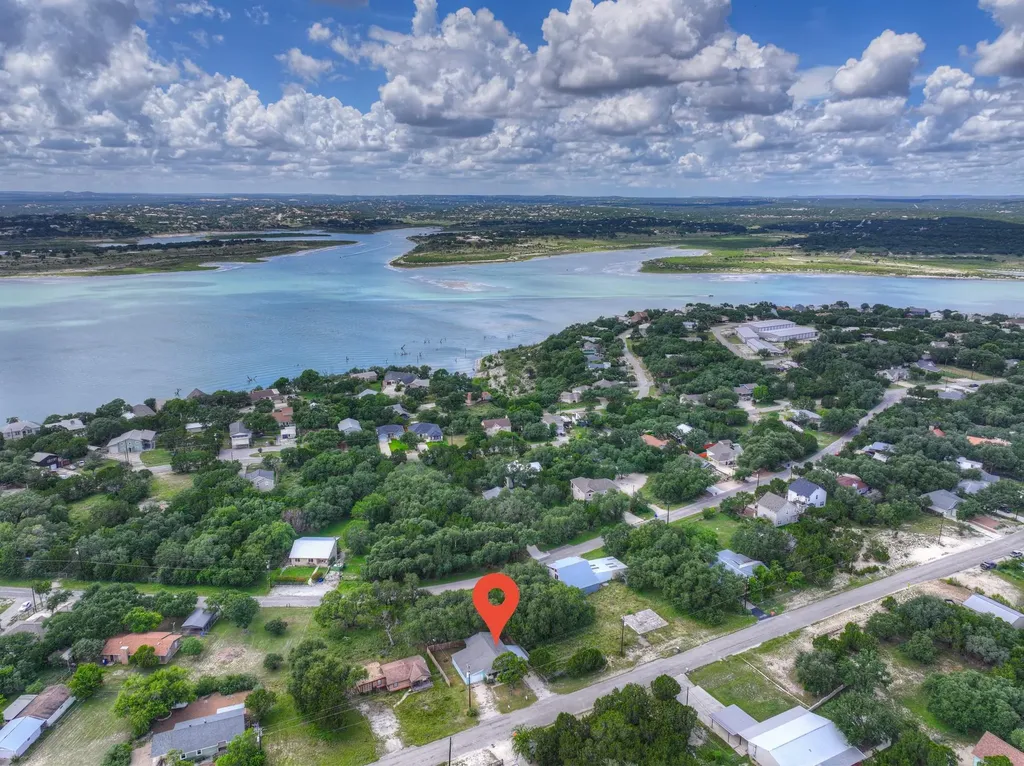 1685 Lakeview Drive Canyon Lake TX 78133