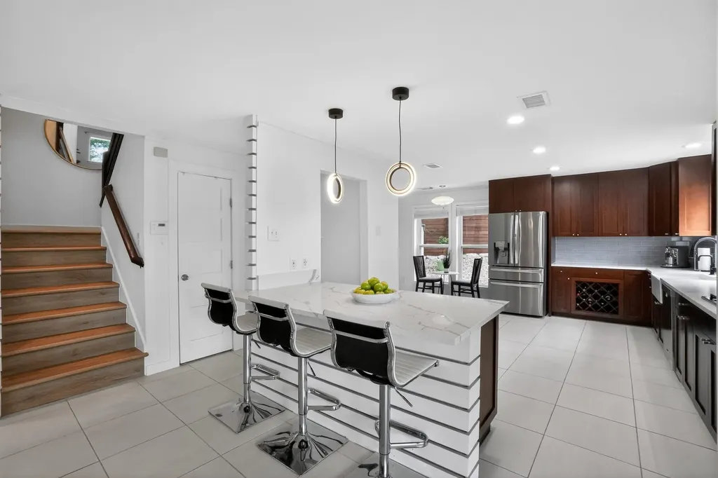 3303 Rosefinch Trail Austin TX 78746
