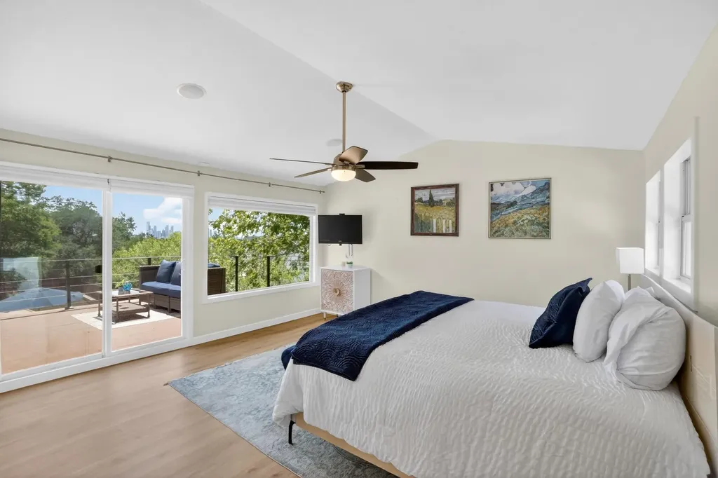 3303 Rosefinch Trail Austin TX 78746