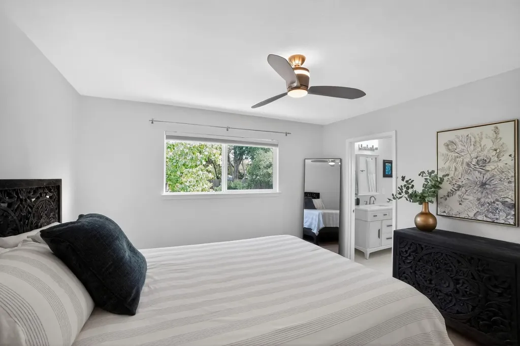 3303 Rosefinch Trail Austin TX 78746