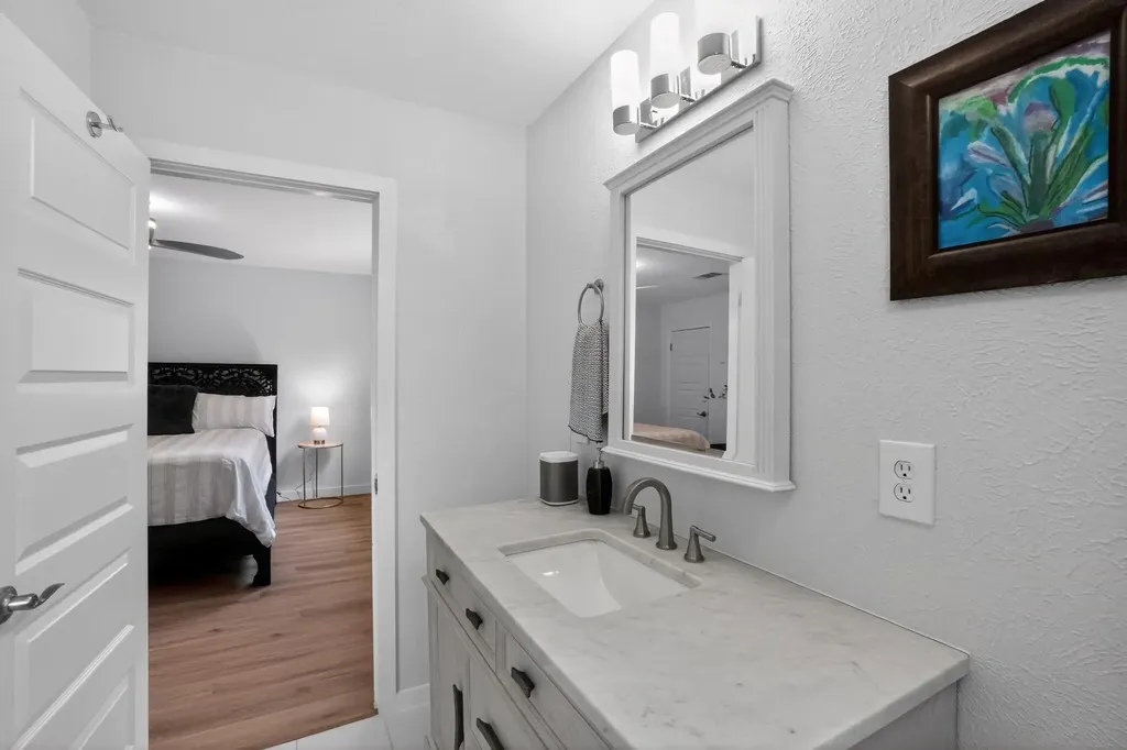 3303 Rosefinch Trail Austin TX 78746