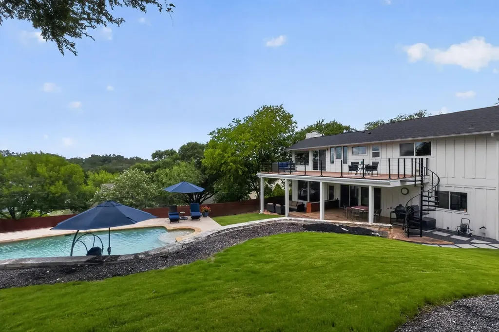 3303 Rosefinch Trail Austin TX 78746