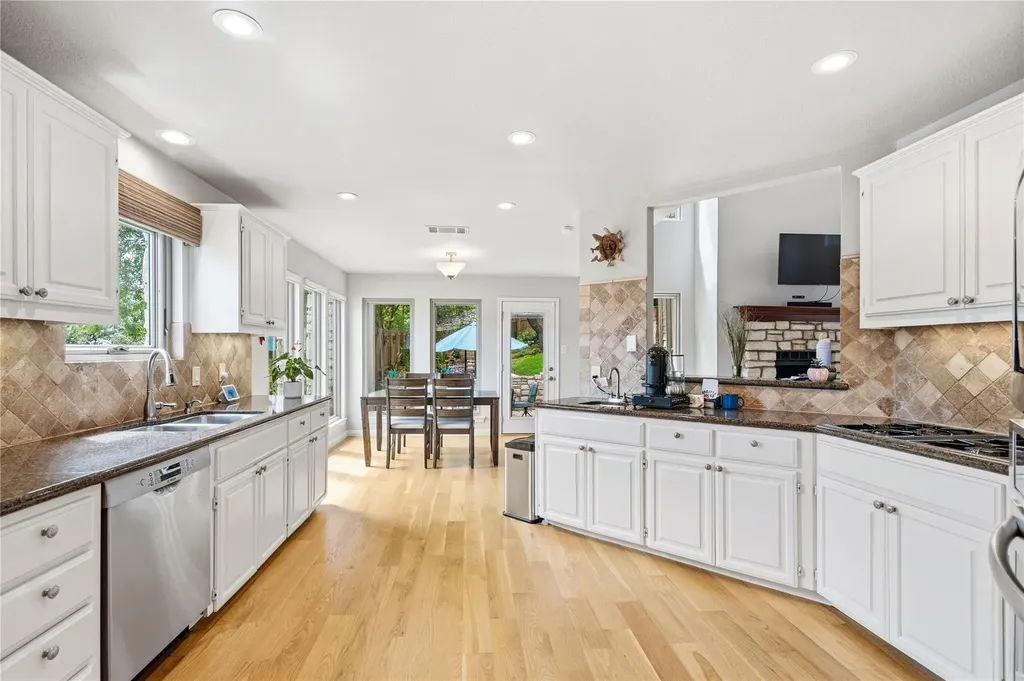 4801 Fern Hollow Austin TX 78731