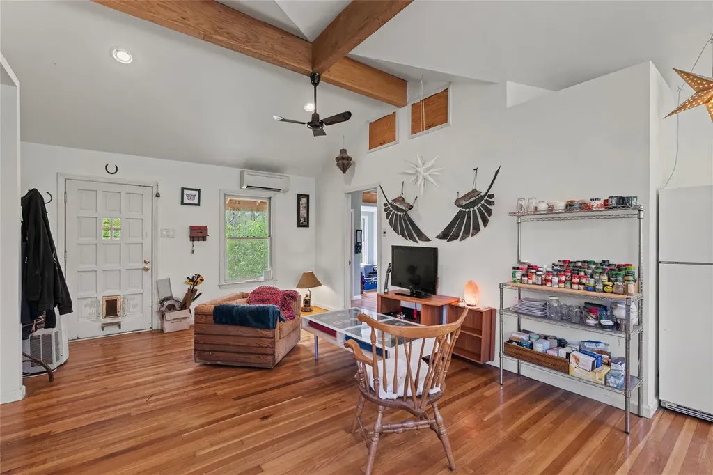 2400 Whirlaway Drive Del Valle TX 78617
