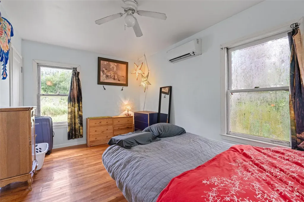 2400 Whirlaway Drive Del Valle TX 78617