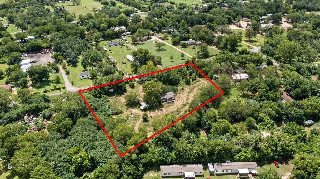 2400 Whirlaway Drive Del Valle TX 78617